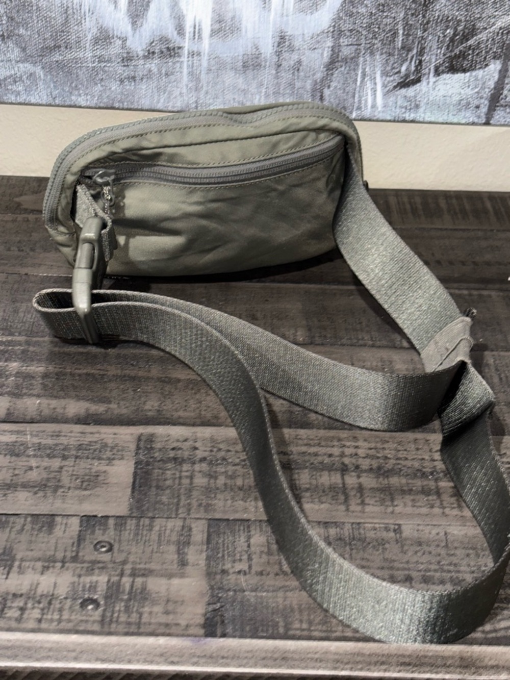 Lululemon Everywhere Belt Bag OS Army Green - Picture 3 of 10
